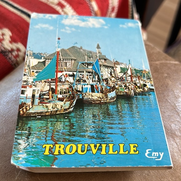 Vtg Souvenir booklet of 10 Photos of D’Eauville Trouville 3.5x4.5 - Picture 2 of 4
